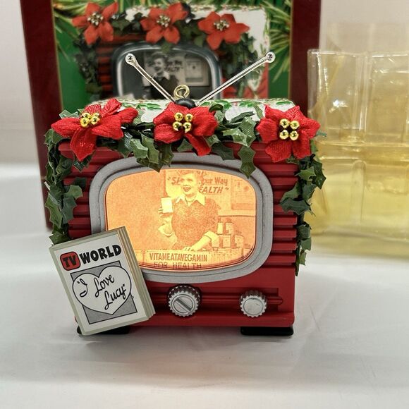 Carlton Cards AN I LOVE LUCY CHRISTMAS Heirloom Ornament Collection Light Sound - Picture 6 of 16